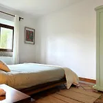 Serra Retreat
